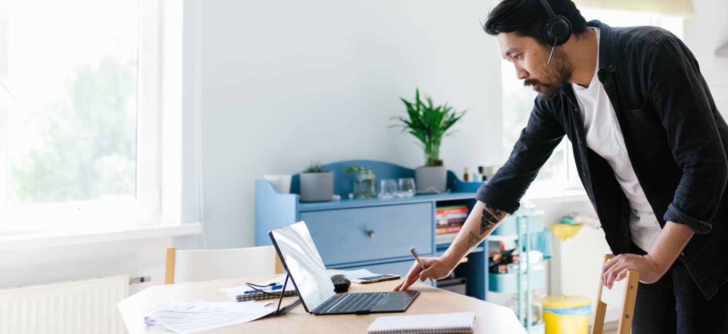 Customer Image Background 3