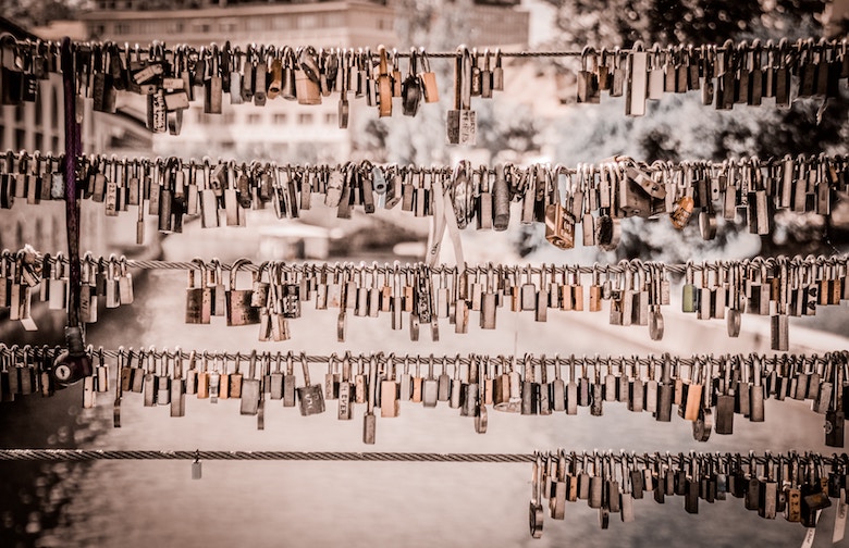 What is Key Escrow? – Store Cryptographic Keys – JumpCloud