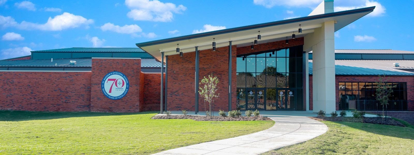 How One School Reduced Password Tickets & Saved Families 75% in Online Textbook Fees with a Cloud Directory